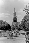 Parkering på Stortorget framför Nikolaikyrkan, 1970-tal