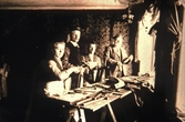 Arbetare i sadelmakeri på Nygatan, ca 1900