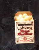 Vita Läkerol bröst bonbons.