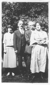 Gruppfoto på familjen Fraser i USA