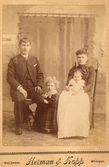 Familjen Malmqvist med döttrar