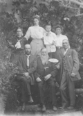 Familjefoto med granne i Portland USA, 1908