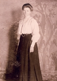 Porträtt i helbild av Hanna Andersson i Texas, 1905
