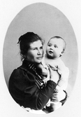 Antonina Mekeeff med dottern Elena i Ryssland, 1896