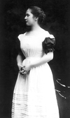 Elena Mekeeff 16 år i Ryssland, 1910