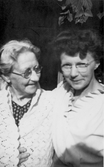 Lilly med sin mor, cirka 1946