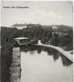 Västerås.
Vy över Svartån mot Turbinhuset och med slottet i bakgrunden.