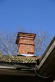 Skorsten på trähus i Sånnaboda, Tysslinge, 2007-03-21