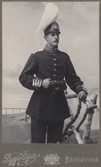 Ateljé porträtt av en officer i Eskilstuna, cirka 1905