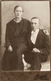 Ett ungt par i Kristinehamn, cirka 1920