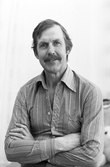 Gunnar Cyrén, silversmed, glaskonstnär och industridesigner.