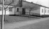 Handikappramp vid Ölmbrogården, 1974