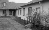 Två entréer till Solgården i Stora Mellösa, 1974