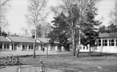 Skolgård vid Glanshammars skola, 1974