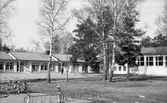 Skolgård vid Glanshammars skola, 1974