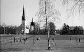 Glanshammars kyrka och idrottsplats, 1974