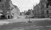 Blomsteraffär i hörnet Ringgatan  - Ekersgatan, 1974