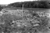 Svedvi sn Rallsta nära Kanthalverken Hallstahammar undersökt av Vlm / Sven Drakenberg 1946.

Anläggning 15A.