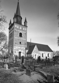Björksta Kyrka från söder (sydväst).
Västerås.