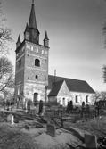 Björksta Kyrka från söder (sydväst).
Västerås.