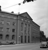 Parkering framför Nämndhuset, 1960-tal