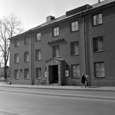 Entré till Stadsbiblioteket på Fabriksgatan, 1960-tal