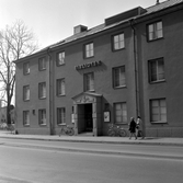 Entré till Stadsbiblioteket på Fabriksgatan, 1960-tal