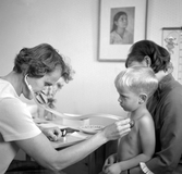 Hälsoundersökning på daghemmet Sidensvansen, oktober 1967
