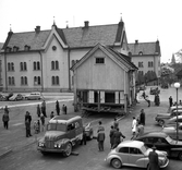 Den 4 november år 1953 flyttas Handelsboden till Gamla Linköping från Storgatan. Byggnaden flyttades hel.