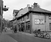 Den ekmanska gården på Ågatan 43 fotograferad sen höst 1957