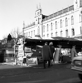 Marknadsstånd med tavlor på Hindersmässan, 1960-tal