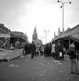 Försäljning av godis och husgeråd på Hindersmässan, 1975