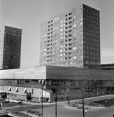 Korsningen Köpmangatan och Rudbecksgatan vid Krämaren, 1970-tal