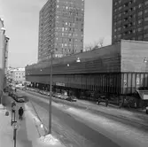 Parkering längst Drottningatan vid Krämaren, 1968-1972