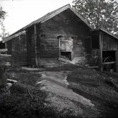 Stall och höräfsa i Sjökrok, Kristdala socken.