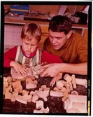 2772/11 Svenska Institutet Dia-positiv Tomteboda Hemsamarit