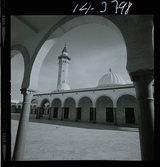 2791/1 Tunisien allmänt. Minaret i moské.