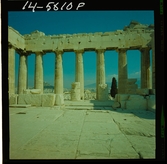 2795 Grekland Akropolis med runierna av bl.a. templen Parthenon och Erechtheion.
