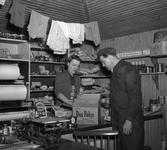 Butiksinteriör i Linköping på 1950-talet.