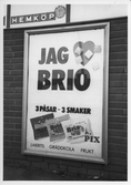 BRIO reklamaffisch utanför Hemköp
