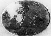 En grupp med män i Björkhagen, Yxtabacken i Hovsta, ca 1900