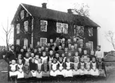 Skolklass på Hovsta kyrkskola, ca 1900