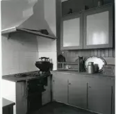 Dingtuna sn.
Interiör av Dingtuna järnvägsstation, 1989. Kök.