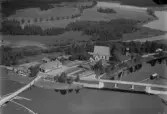 Flygfoto över Torsång. Torsångs kyrka år 1935-1937.