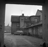 Port leder till gården Rudbecksgatan 6, 1971 januari