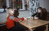 Kortspel på föreningsgården, 1970-tal