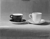 TEAKSKÅL, TRÄSAX, GLAS, PORSLIN, SILVER OCH KNIV