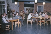 Ungdomar i Norrbygårdens cafeteria, 1970-tal