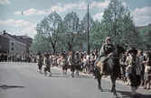 Stråtrövare och musikanter i Barnens dag-tåget, 1950-tal