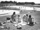 Besökare på Sannabadet i Fjugesta, 1972-08-14